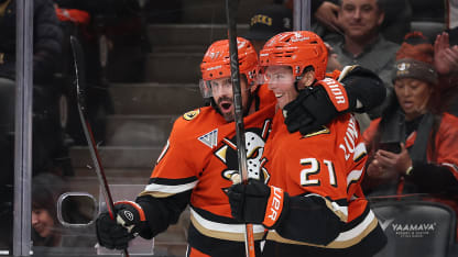 赛场上击败 赛场上击败